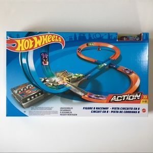 Hot Wheels Action Figure 8 Raceway